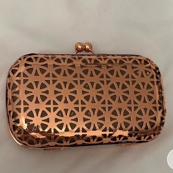 Rose gold small and delicate purse✨ - Picture 3 of 4